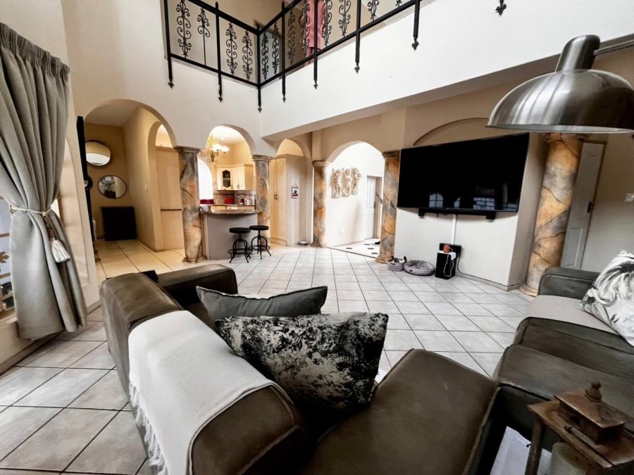 4 Bedroom Property for Sale in Safari Gardens North West